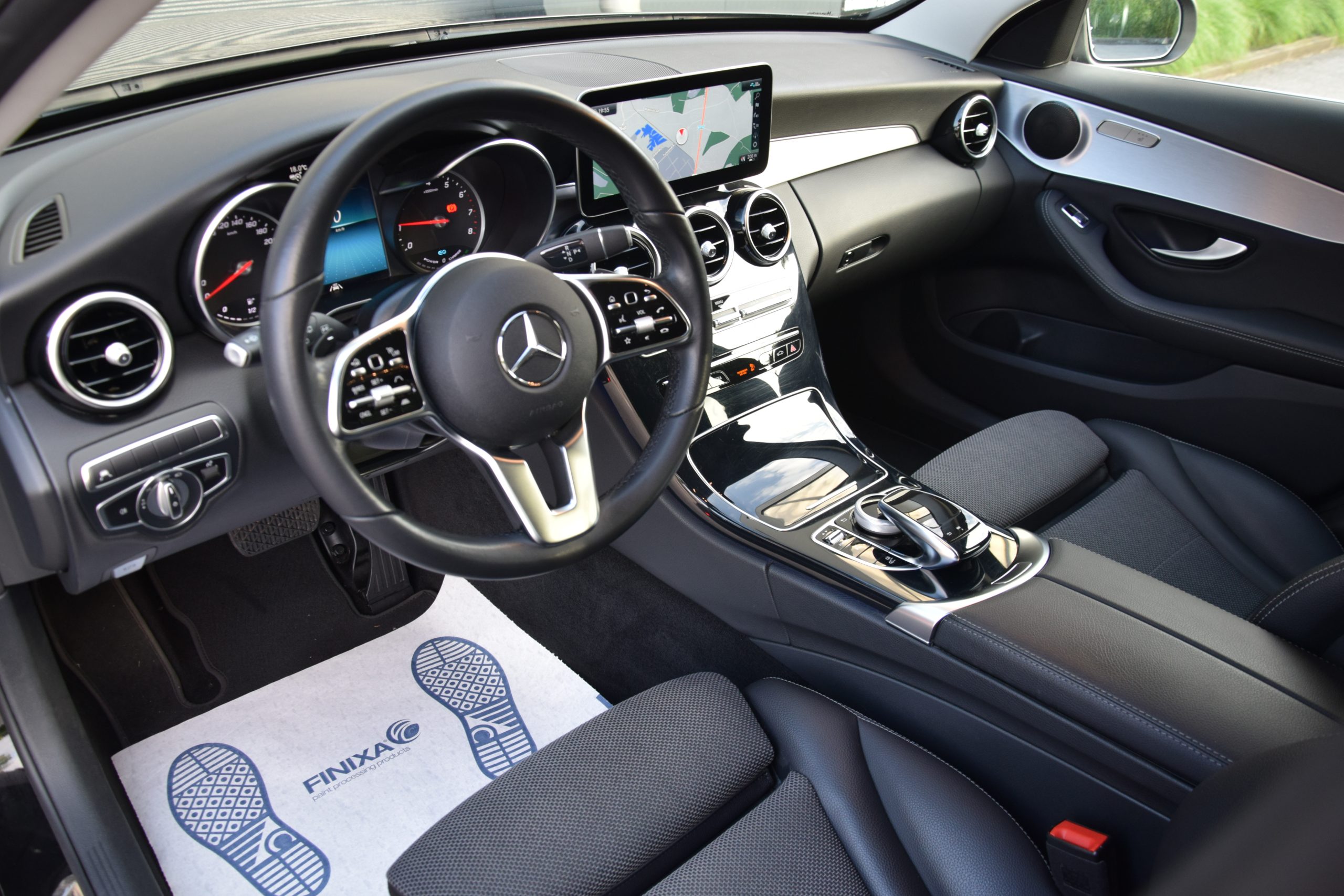 Mercedes-Benz C300e PHEV Avantgarde 10/2020